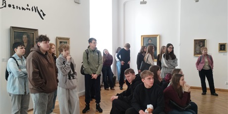 Powiększ grafikę: Klasa 1B w Pałacu Opatów