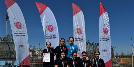 III miejsce dla piłkarek "Dwójki".