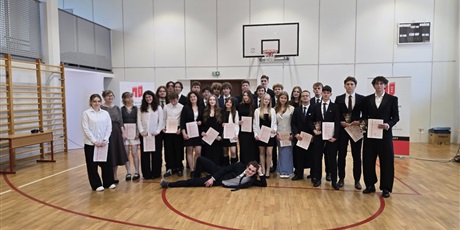 Powiększ grafikę: Klasa IVA z wychowawcą p. Anną Murdzek