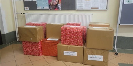 Powiększ grafikę: Prezenty zakupione i zabrane w ramach akcji "Szlachetna Paczka"