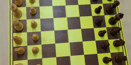 Powiększ grafikę: v-miejsce-w-polfinale-wojewodzkim-w-szachach-dla-reprezentantow-ii-lo-110824.jpg